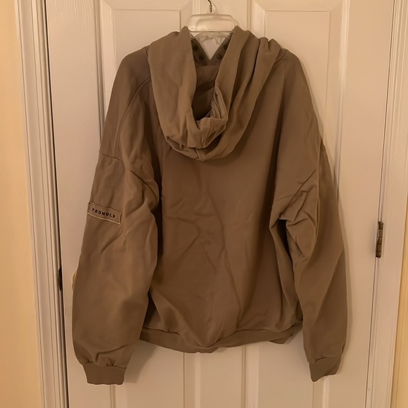 Young LA Men’s Sweatshirt - Picture 4 of 6